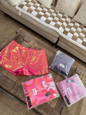 Sizes 2X / Bundle of 4 items